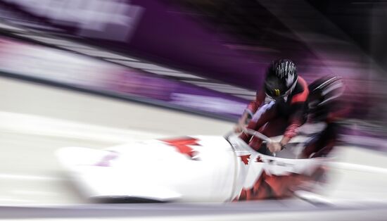 2014 Winter Olympics. Bobsleigh. Women. Day One