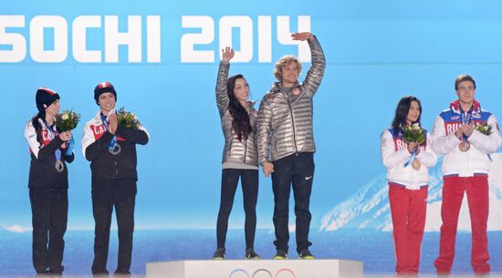 2014 Winter Olympics. Award ceremony. Day Eleven