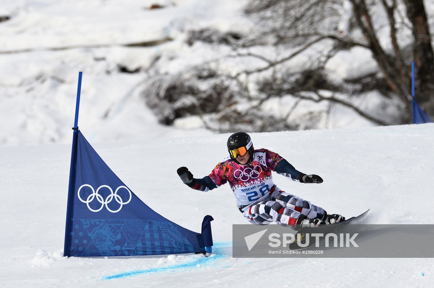 2014 Winter Olympics. Snowboarding. Men. Parallel giant slalom