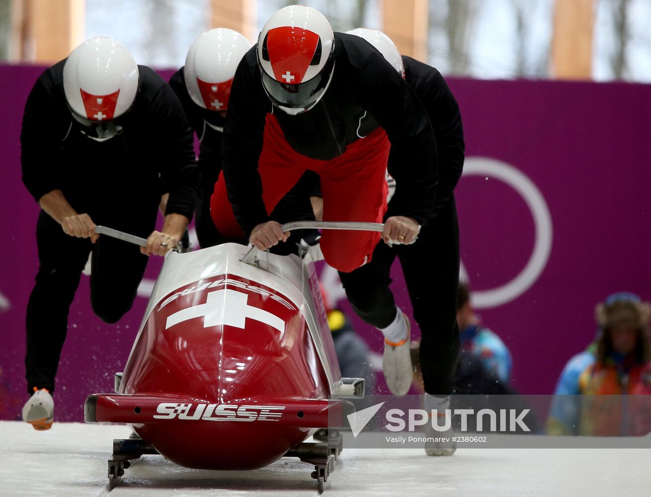 2014 Winter Olympics. Bobsleigh. Four-man. Training session