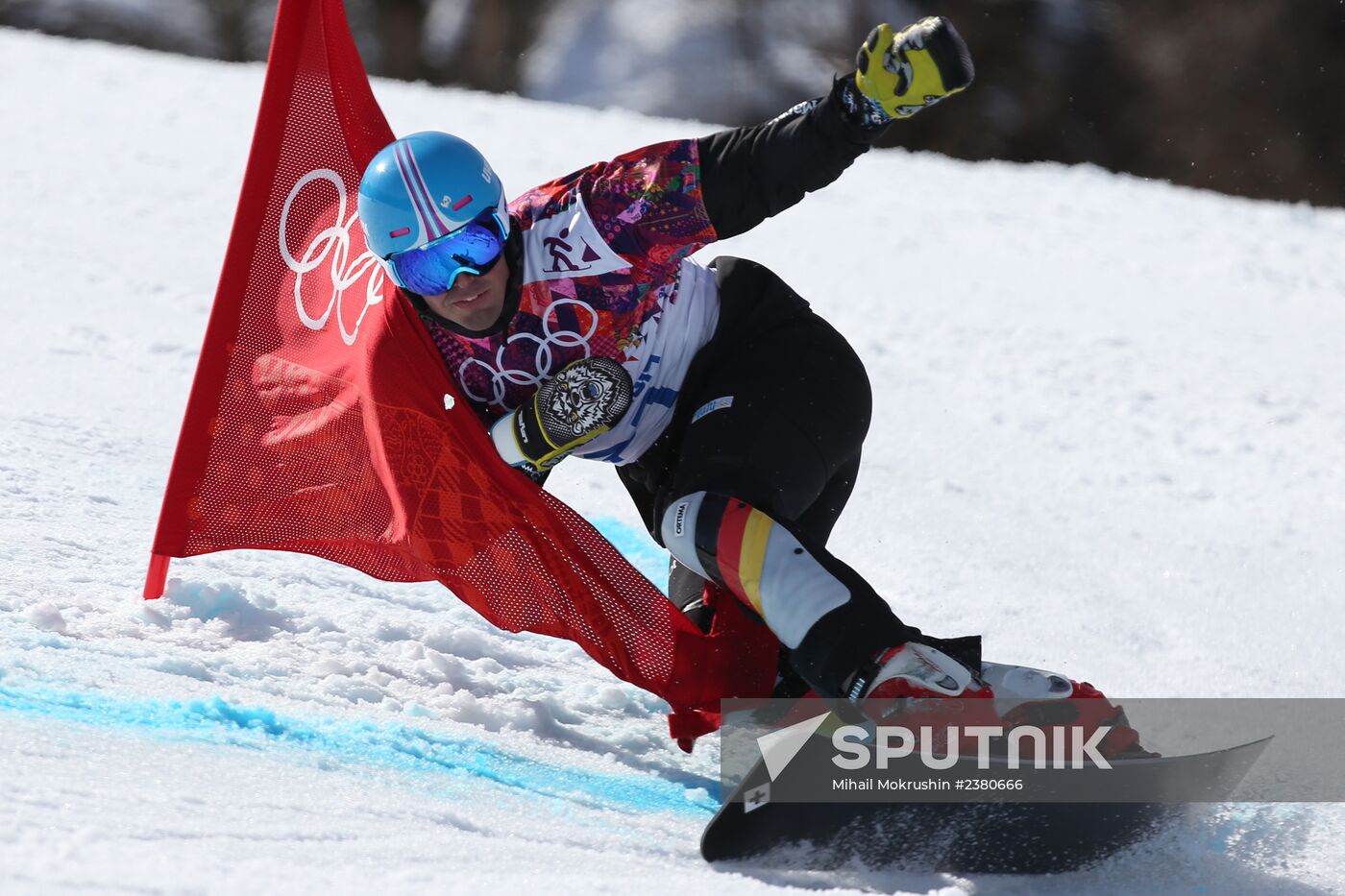 2014 Winter Olympics. Snowboarding. Men. Parallel giant slalom