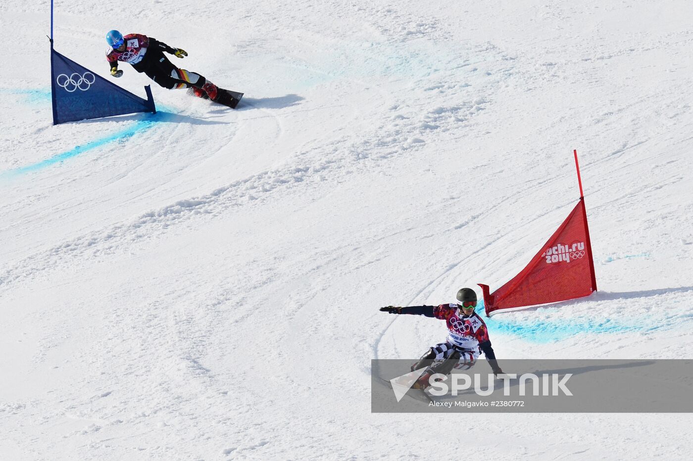 2014 Winter Olympics. Snowboarding. Men. Parallel giant slalom. Semi-finals