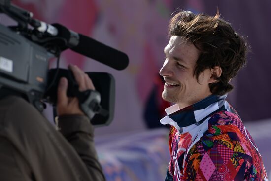 2014 Winter Olympics. Snowboarding. Men. Parallel giant slalom. Finals