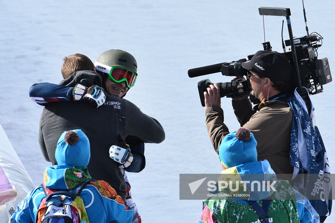 2014 Winter Olympics. Snowboarding. Men. Parallel giant slalom