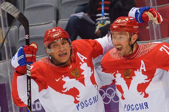 2014 Winter Olympics. Ice hockey. Men. Finland vs. Russia