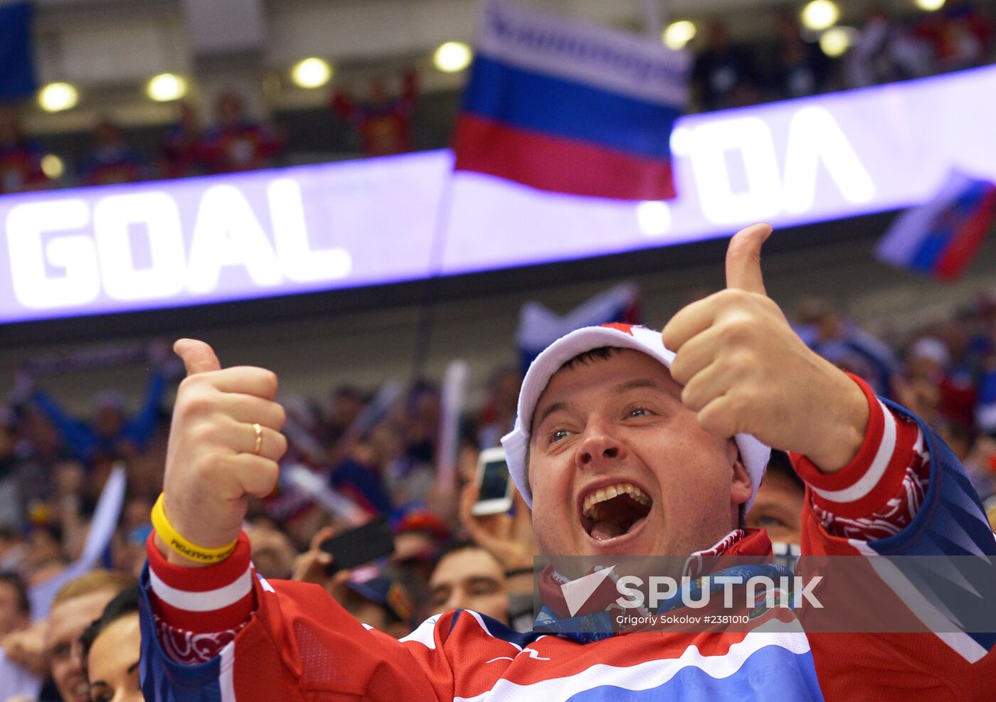 2014 Winter Olympics. Ice hockey. Men. Finland vs. Russia