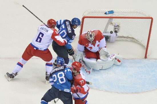 2014 Winter Olympics. Ice hockey. Men. Finland vs. Russia