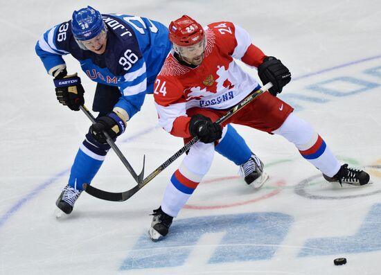 2014 Winter Olympics. Ice hockey. Men. Finland vs. Russia