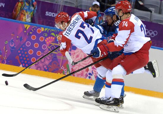 2014 Winter Olympics. Ice hockey. Men. Finland vs. Russia