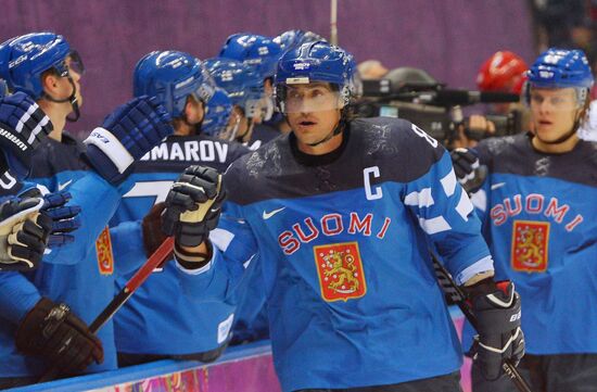 2014 Winter Olympics. Ice hockey. Men. Finland vs. Russia