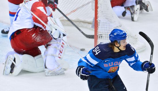 2014 Winter Olympics. Ice hockey. Men. Finland vs. Russia