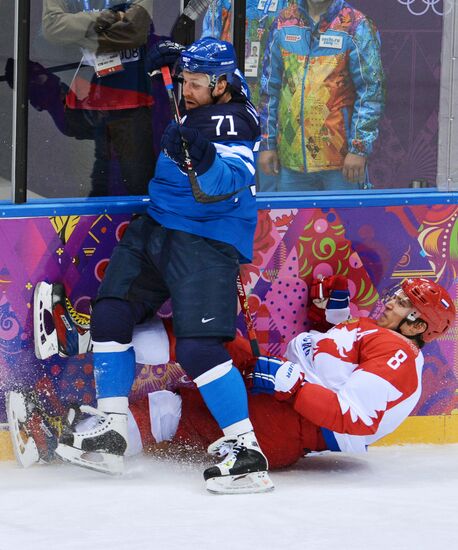 2014 Winter Olympics. Ice hockey. Men. Finland vs. Russia