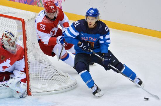 2014 Winter Olympics. Ice hockey. Men. Finland vs. Russia