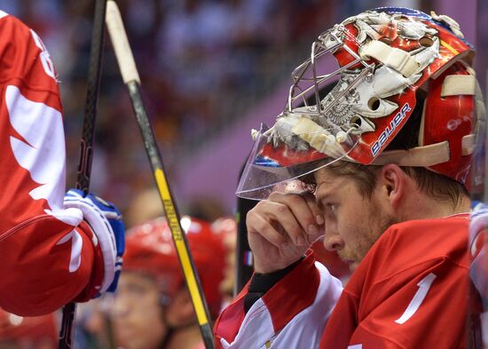 2014 Winter Olympics. Ice hockey. Men. Finland vs. Russia