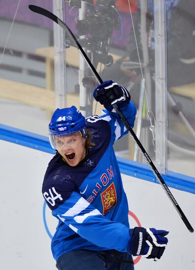 2014 Winter Olympics. Ice hockey. Men. Finland vs. Russia