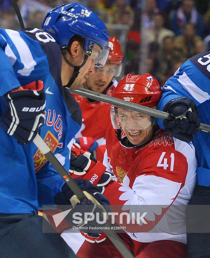 2014 Winter Olympics. Ice hockey. Men. Finland vs. Russia