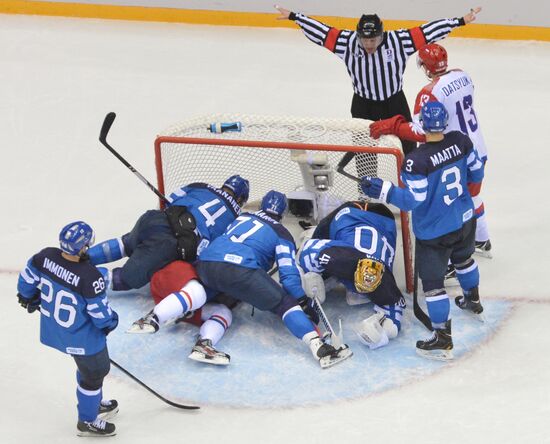 2014 Winter Olympics. Ice hockey. Men. Finland vs. Russia