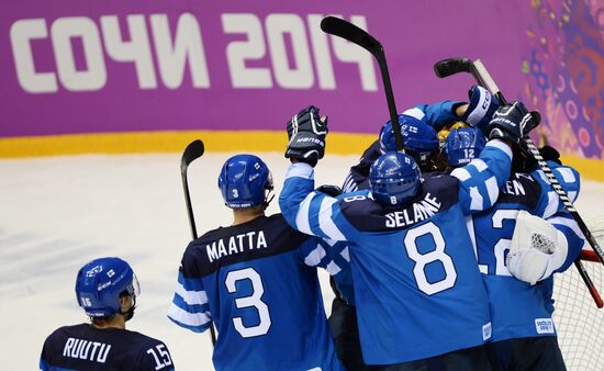 2014 Winter Olympics. Ice hockey. Men. Finland vs. Russia