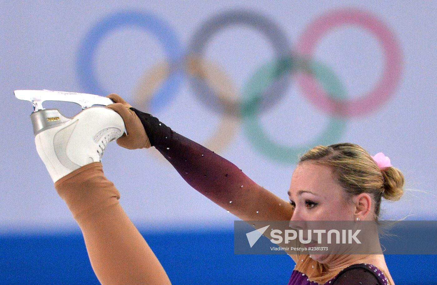 2014 Winter Olympics. Figure skating. Women. Short program