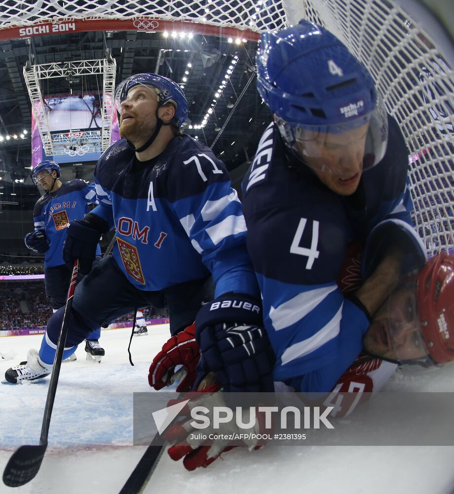 2014 Winter Olympics. Ice hockey. Men. Finland vs. Russia