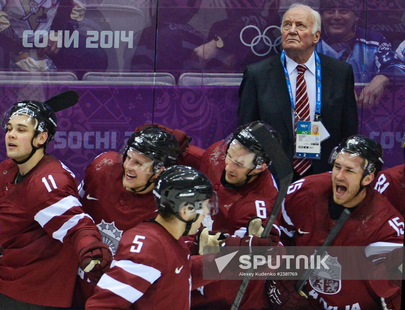 2014 Winter Olympics. Ice hockey. Men. Canada vs. Latvia
