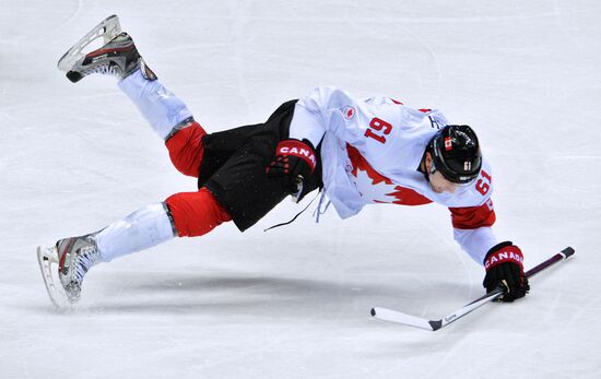 2014 Winter Olympics. Ice hockey. Men. Canada vs. Latvia