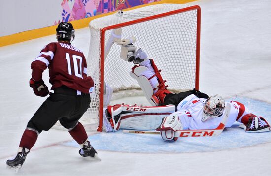 2014 Winter Olympics. Ice hockey. Men. Canada vs. Latvia