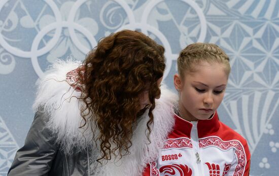 2014 Winter Olympics. Figure skating. Women. Short program