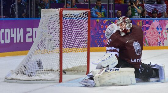 2014 Winter Olympics. Ice hockey. Men. Canada vs. Latvia