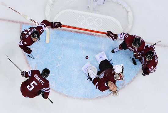 2014 Winter Olympics. Ice hockey. Men. Canada vs. Latvia