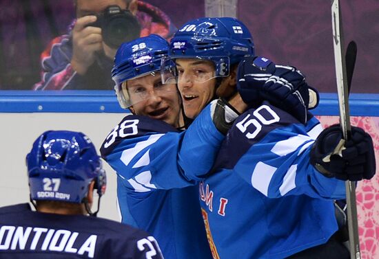 2014 Winter Olympics. Ice hockey. Men. Finland vs. Russia