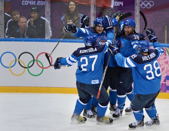 2014 Winter Olympics. Ice hockey. Men. Finland vs. Russia