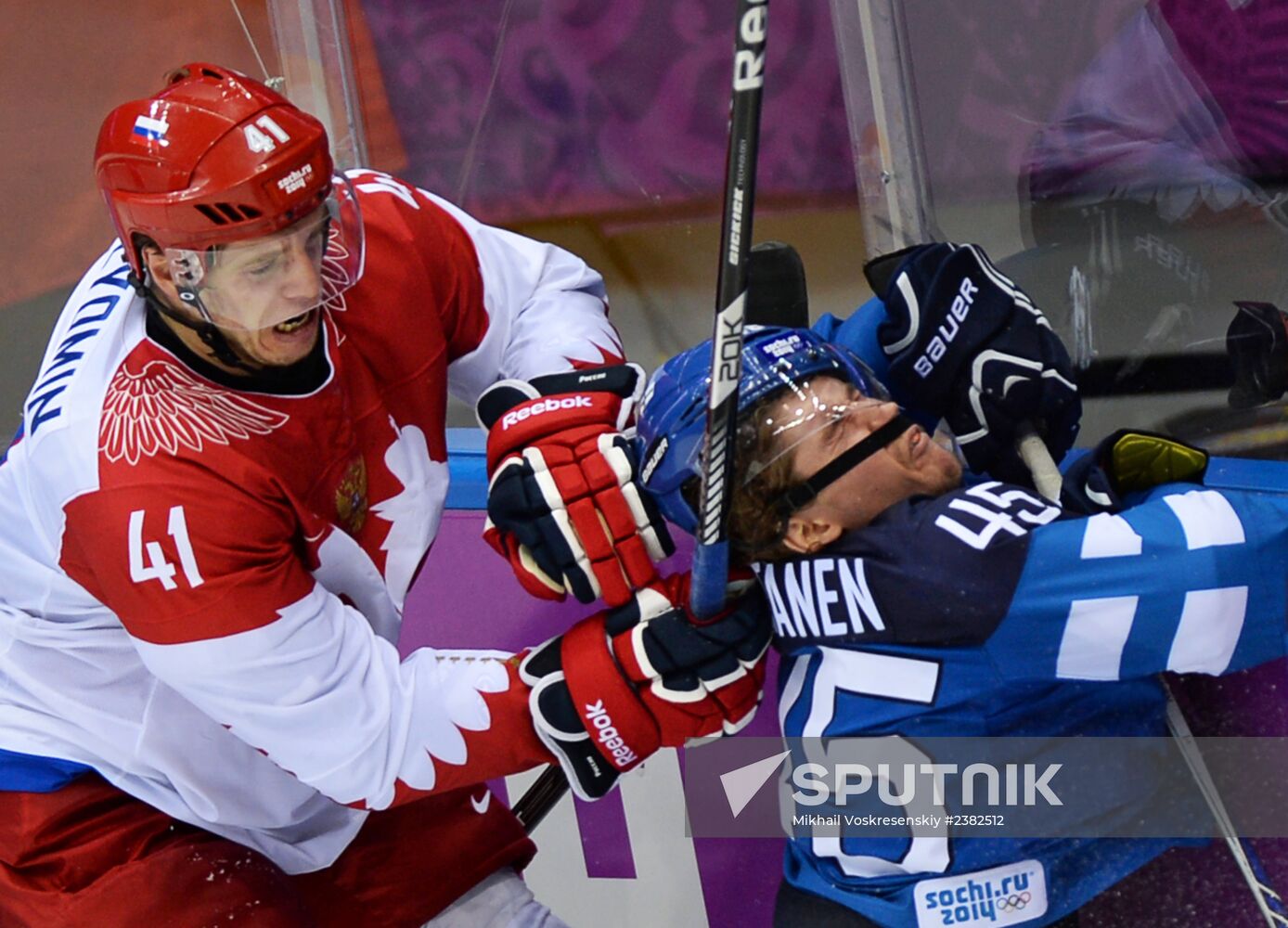 2014 Winter Olympics. Ice hockey. Men. Finland vs. Russia