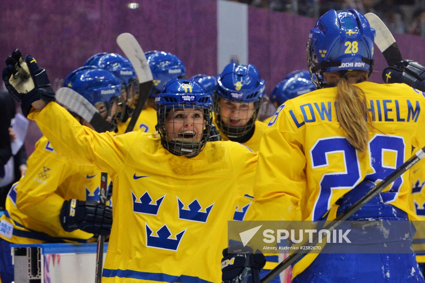 2014 Winter Olympics. Ice hockey. Women. Bronze medal match