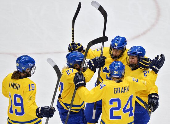 2014 Winter Olympics. Ice hockey. Women. Bronze medal match