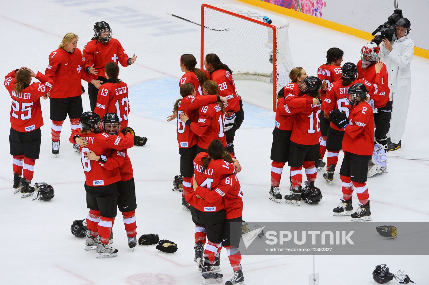 2014 Winter Olympics. Ice hockey. Women. Bronze medal match