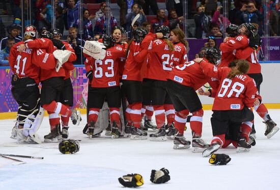 2014 Winter Olympics. Ice hockey. Women. Bronze medal match