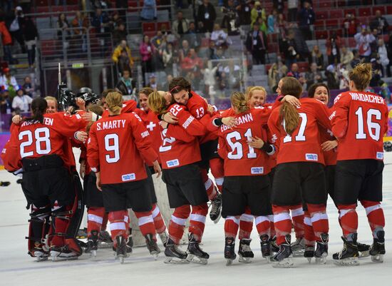 2014 Winter Olympics. Ice hockey. Women. Bronze medal match