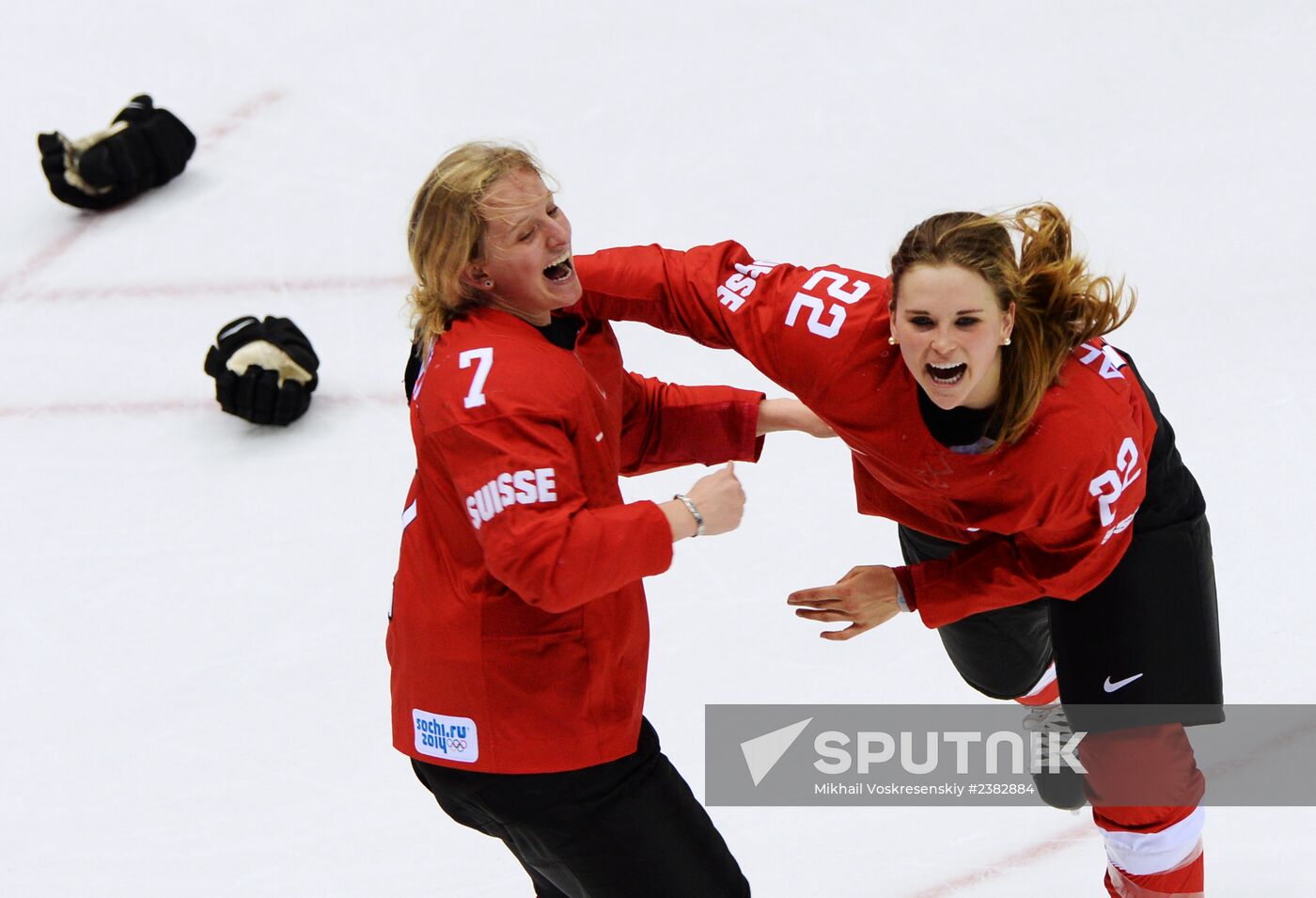 2014 Winter Olympics. Ice hockey. Women. Bronze medal match