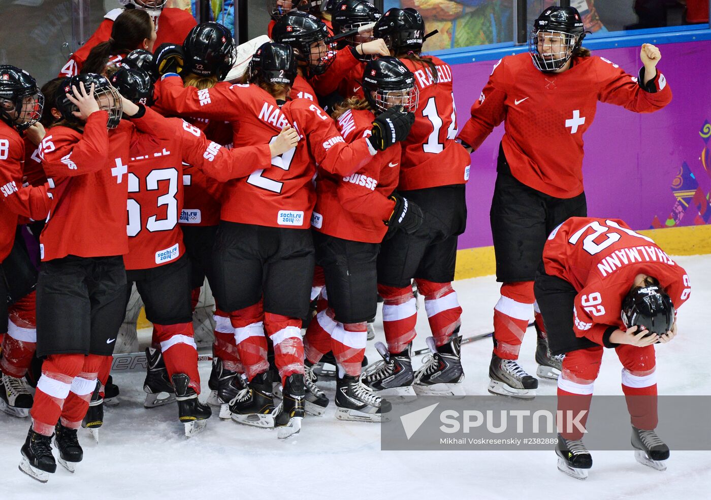 2014 Winter Olympics. Ice hockey. Women. Bronze medal match