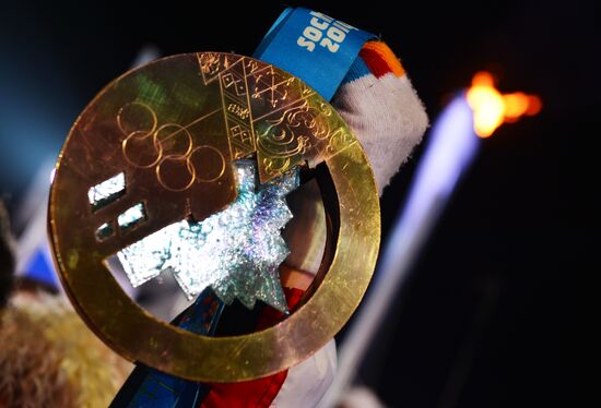 2014 Winter Olympics. Medal ceremony. Day Thirteen