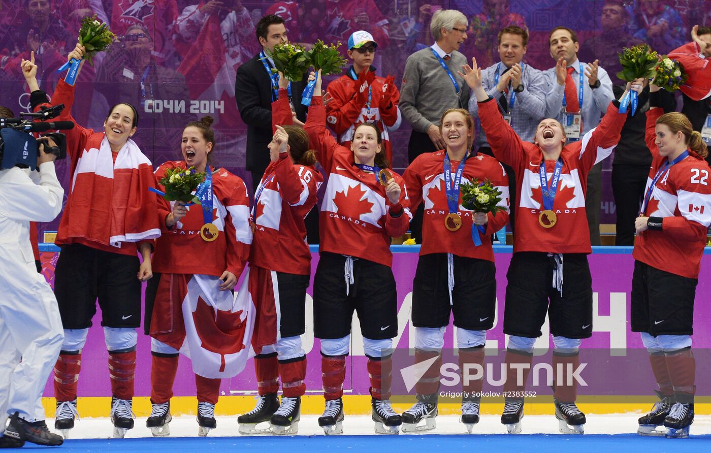 2014 Winter Olympics. Ice hockey. Women. Finals