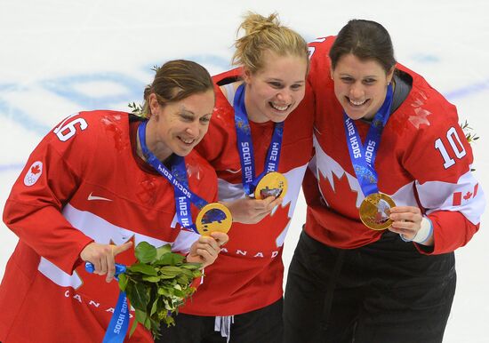 2014 Winter Olympics. Ice hockey. Women. Finals