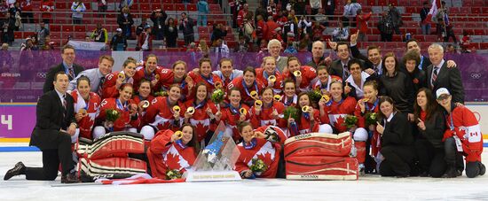 2014 Winter Olympics. Ice hockey. Women. Finals