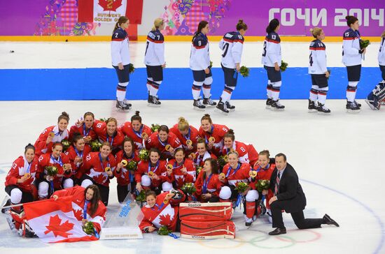 2014 Winter Olympics. Ice hockey. Women. Finals