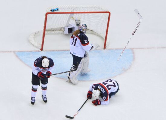 2014 Winter Olympics. Ice hockey. Women. Finals