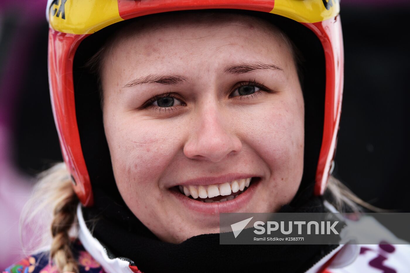 2014 Winter Olympics. Freestyle skiing. Women. Ski cross