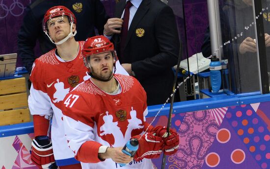 2014 Winter Olympics. Ice hockey. Men. Finland vs. Russia