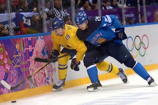 2014 Winter Olympics. Ice hockey. Men. Sweden vs. Finland