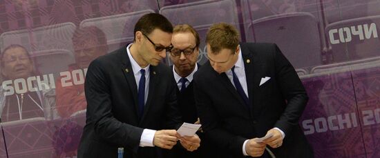 2014 Winter Olympics. Ice hockey. Men. Sweden vs. Finland
